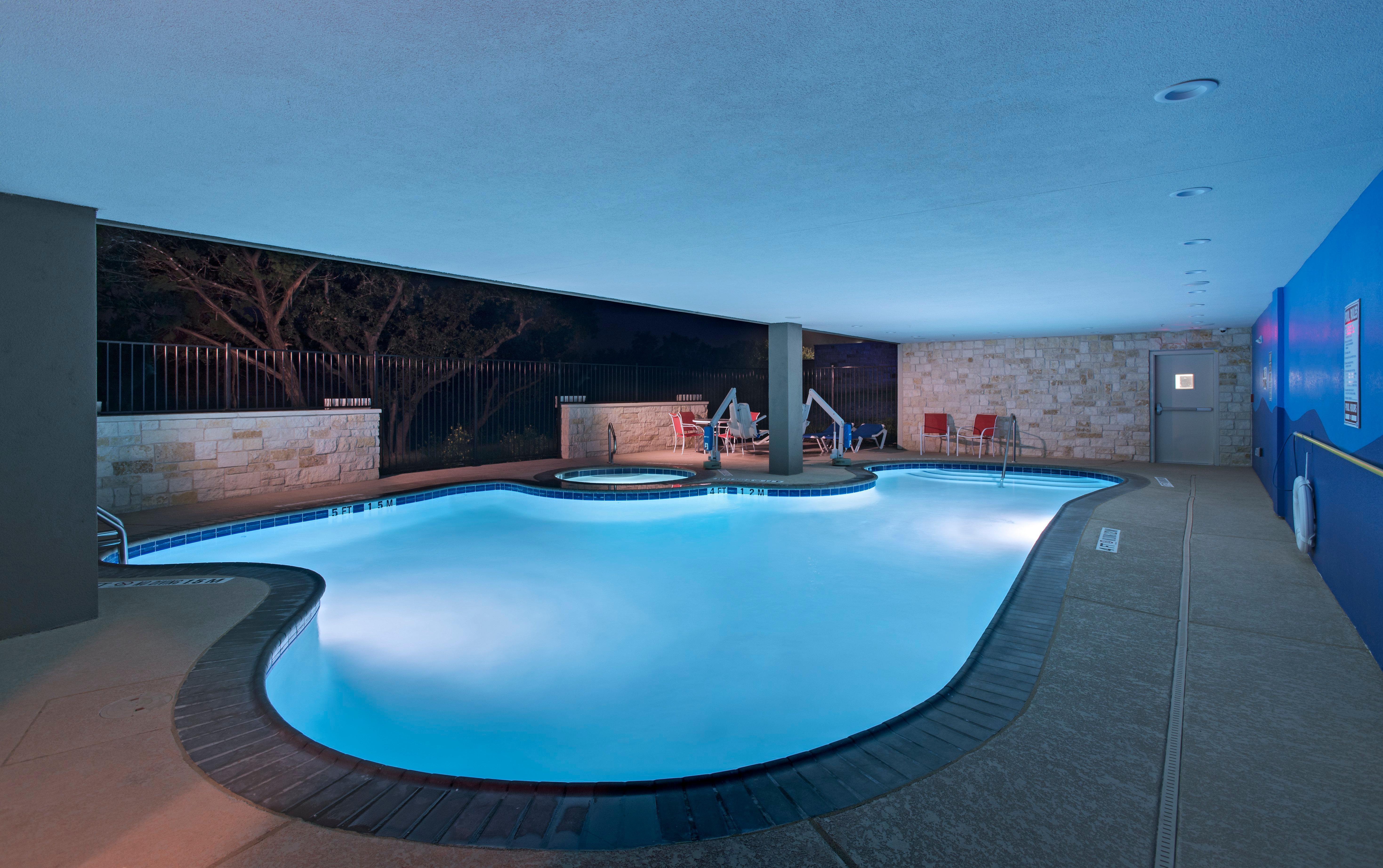 Holiday Inn Express & Suites Austin Nw - Four Points By Ihg Dış mekan fotoğraf