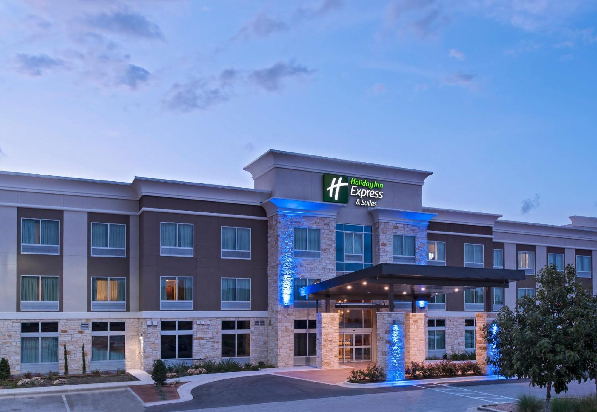 Holiday Inn Express & Suites Austin Nw - Four Points By Ihg Dış mekan fotoğraf
