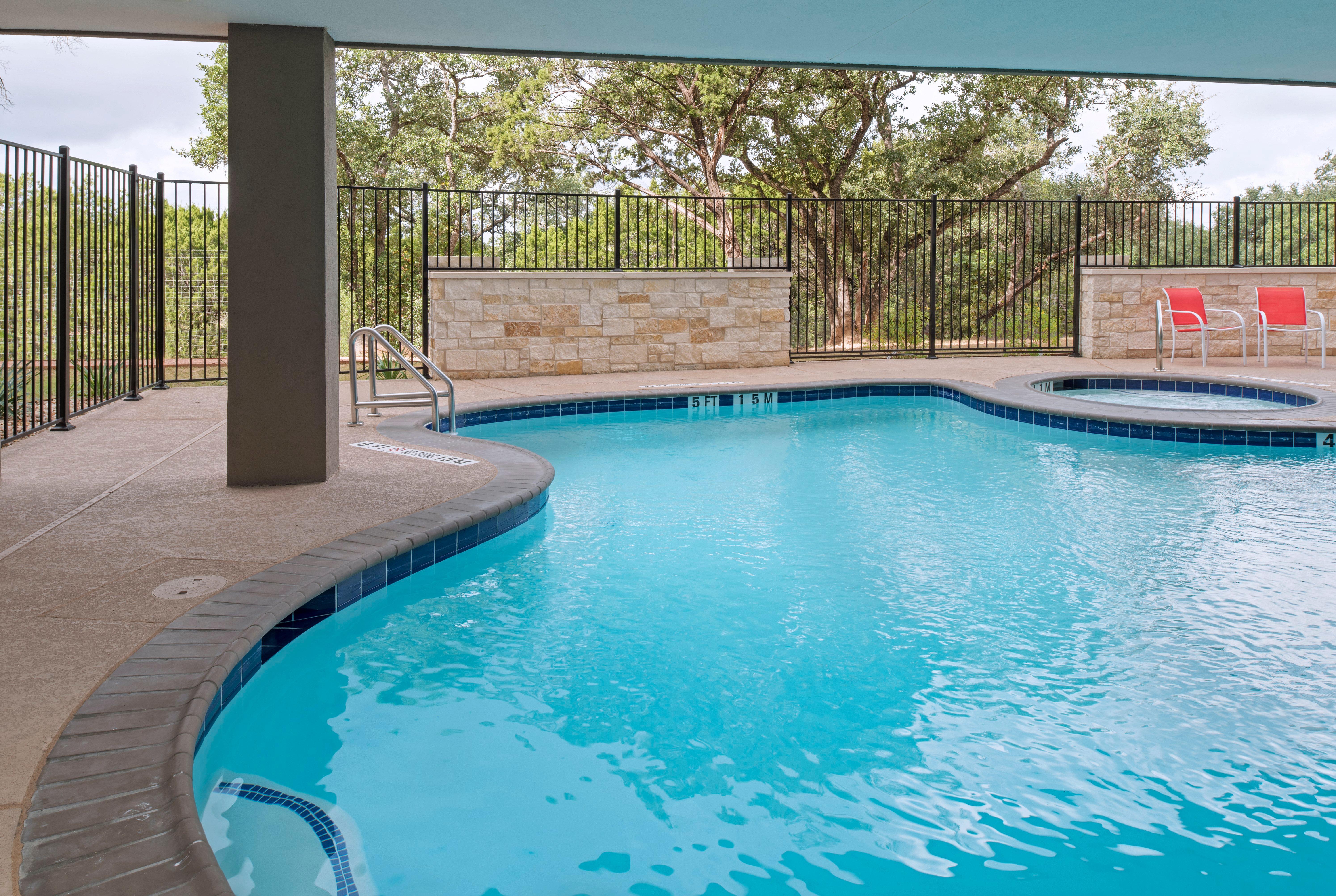 Holiday Inn Express & Suites Austin Nw - Four Points By Ihg Dış mekan fotoğraf